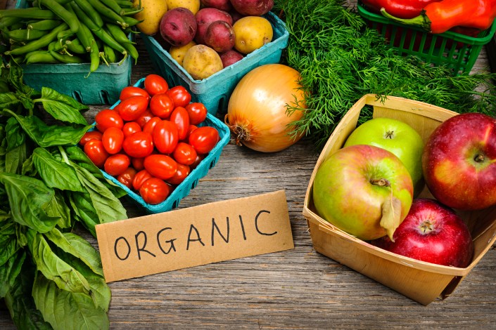 Organic_iStock_23389159_LARGE.jpg
